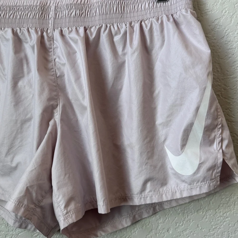Nike Running Shorts Blush Pink Size Large - Picture 3 of 9